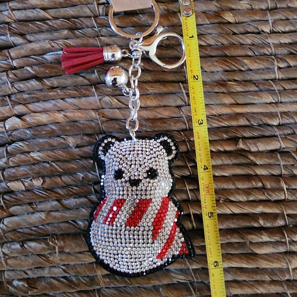 🛍️$28 SALE🛍️ SNAZZY WINTER BEAR Blingin' Puff Keychain Rhinestone - Picture 3 of 12